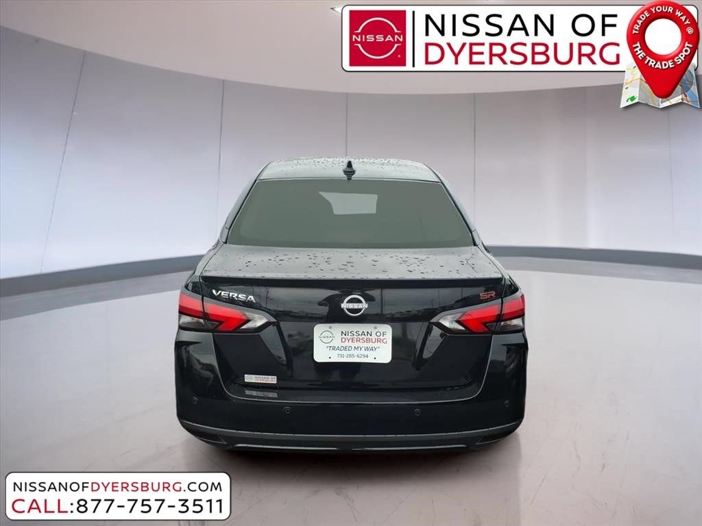 New 2025 Nissan Versa SR w/ Trunk Package FWD image 4