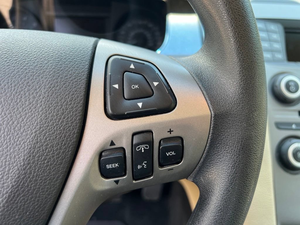 Used 2016 Ford Taurus SE FWD image 17