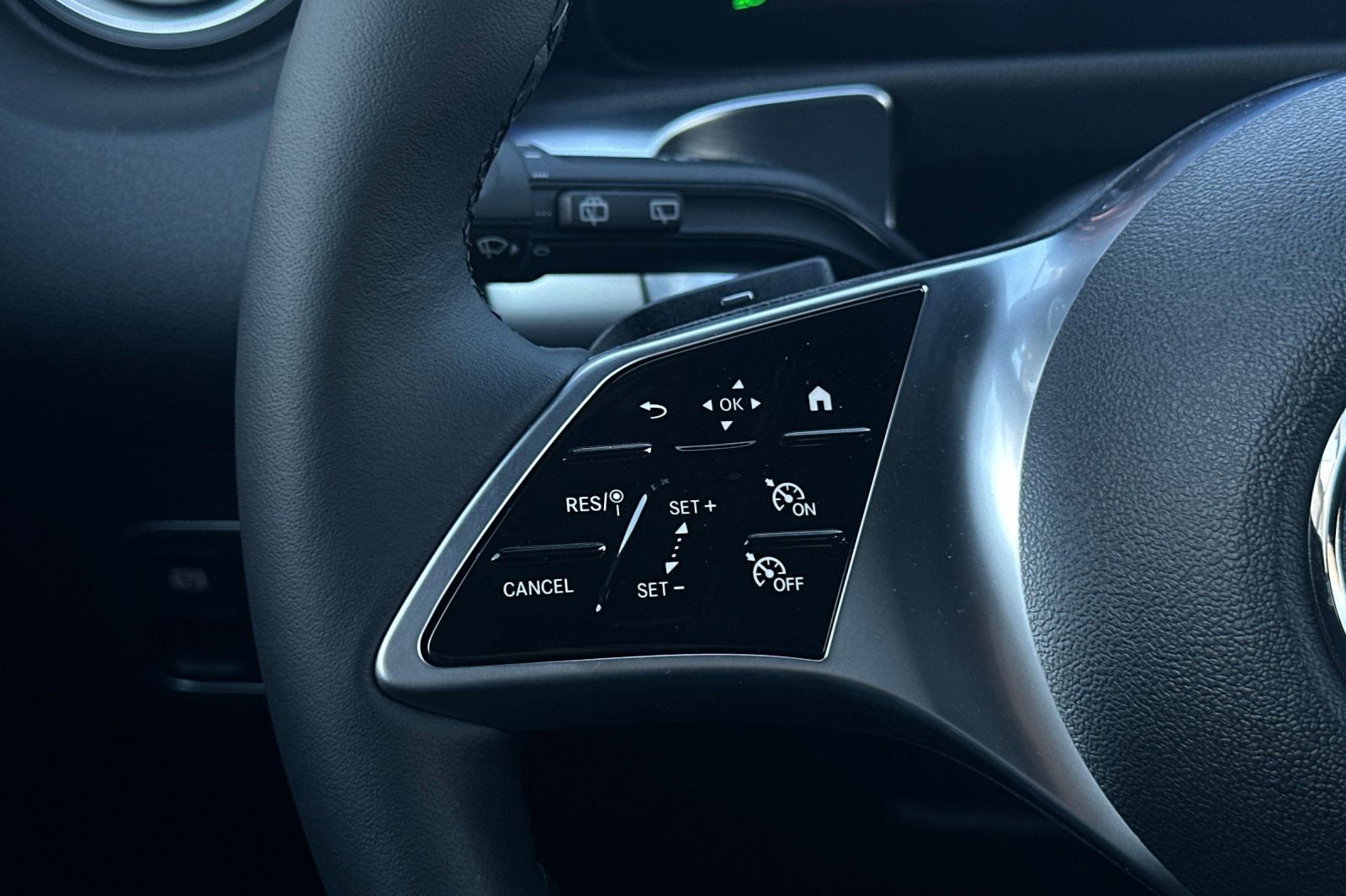 New 2026 Mercedes-Benz GLB 250 image 25