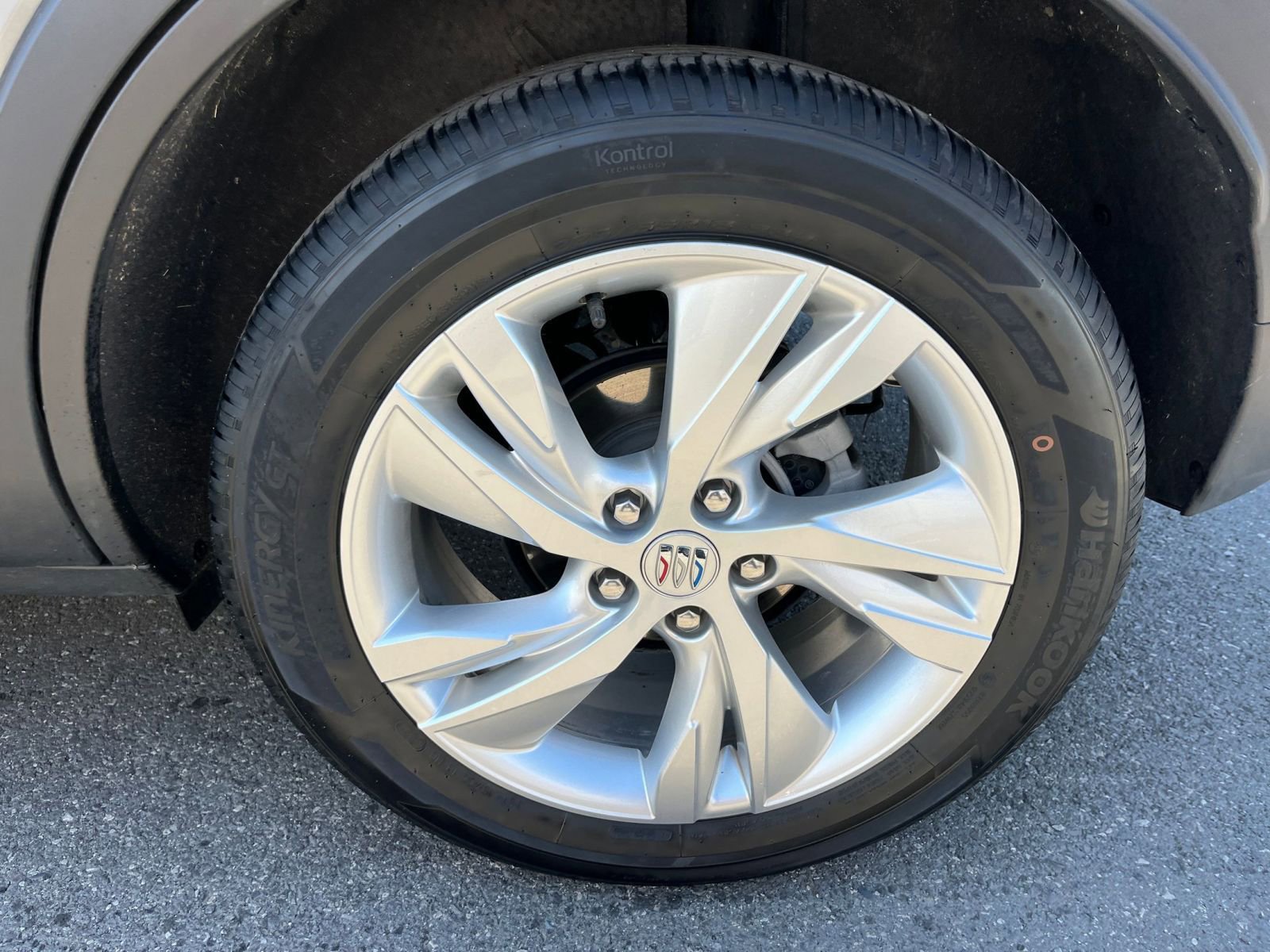 Used 2025 Buick Encore GX Preferred image 30