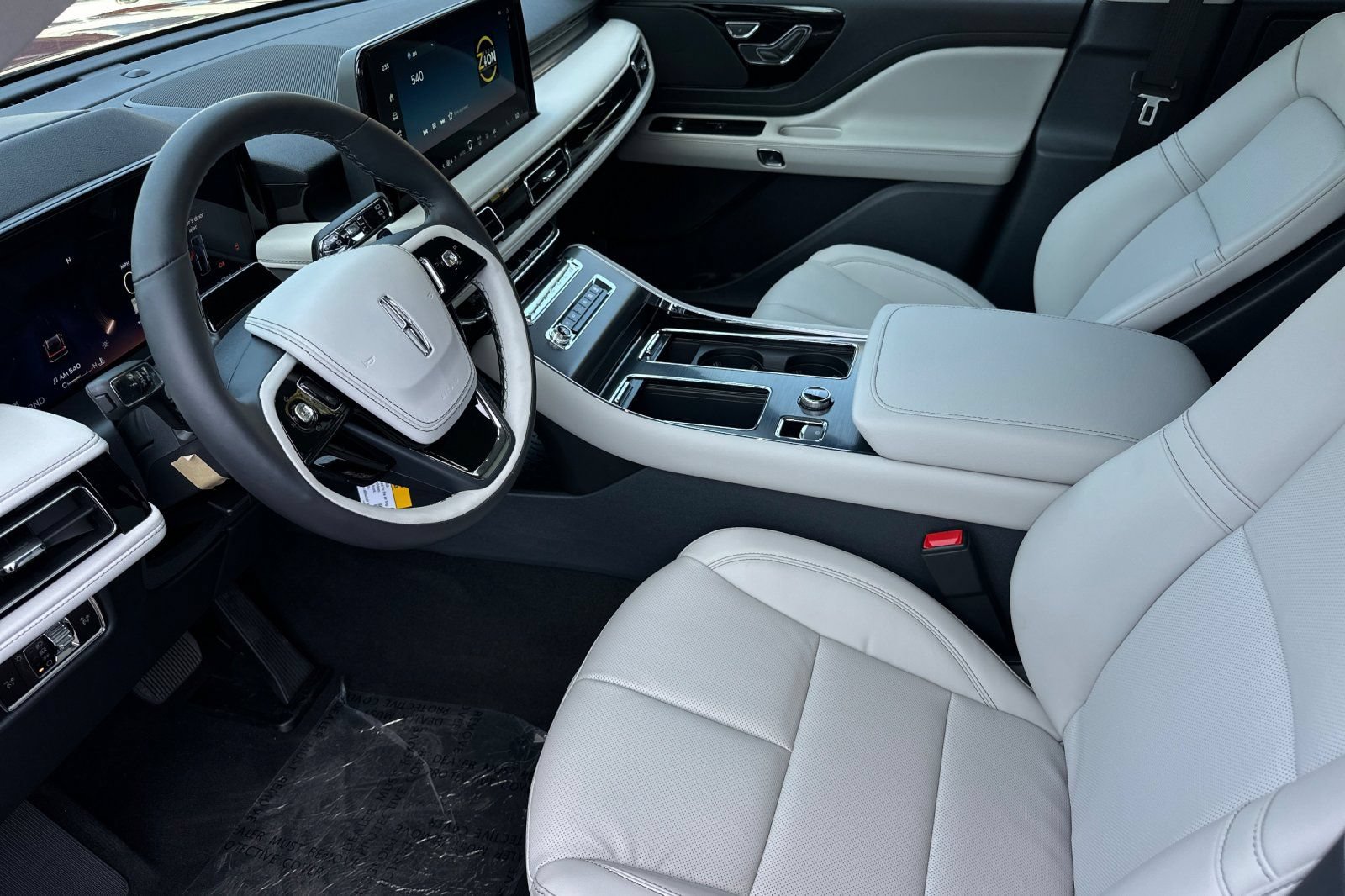 New 2026 Lincoln Aviator 2WD image 9