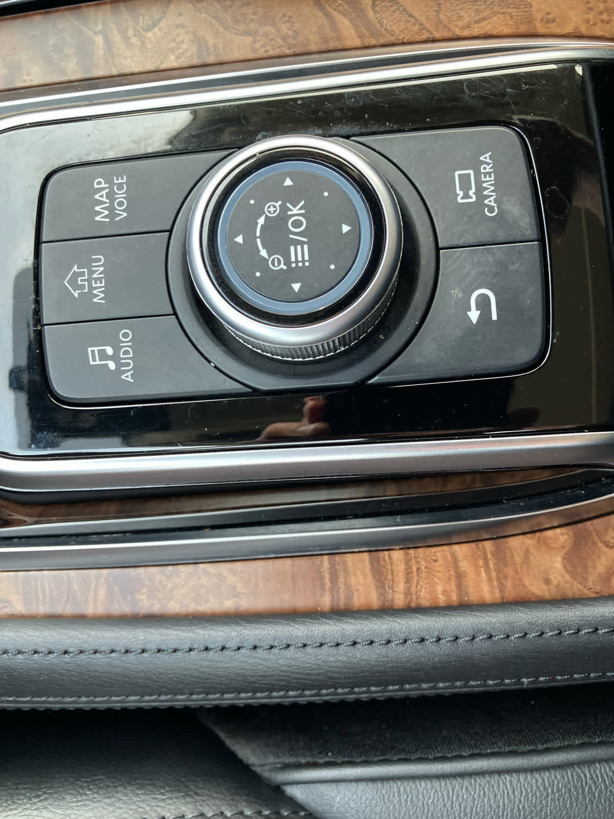 Used 2024 Nissan Armada SL w/ Cargo Package image 34