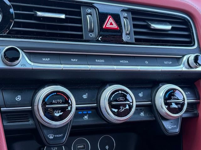 Used 2023 Genesis G70 2.0T w/ Sport Prestige Package AWD/4WD image 15