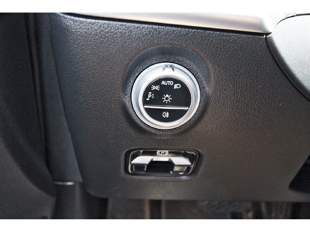 Used 2022 Mercedes-Benz C 300 4MATIC Sedan image 24