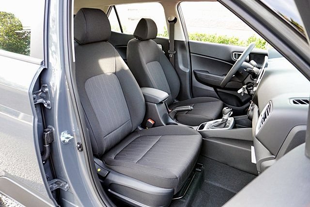 New 2026 Hyundai Venue SE FWD image 15