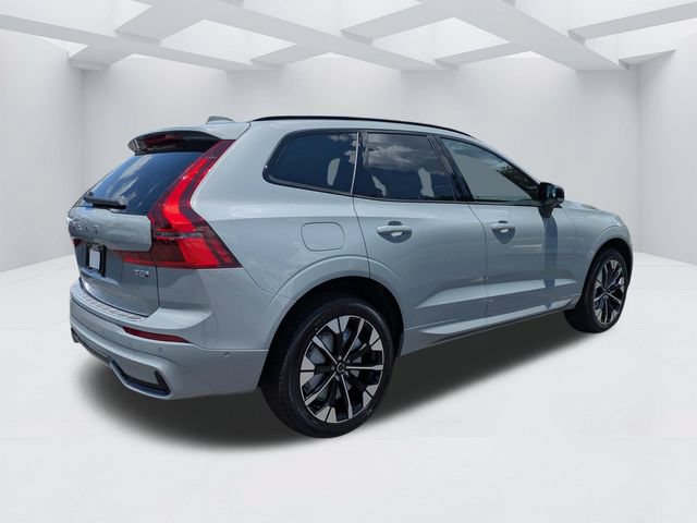 New 2026 Volvo XC60 T8 Plus w/ Protection Package Premier AWD/4WD image 4