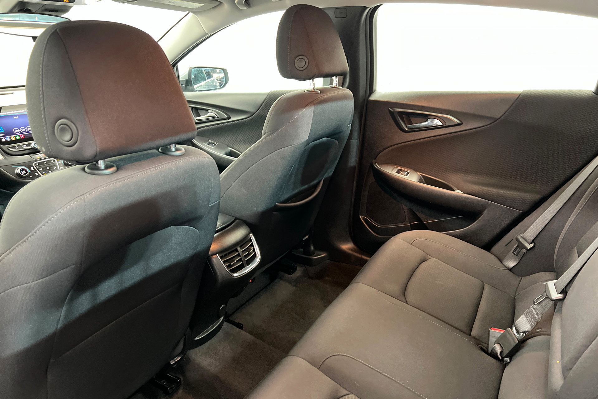 Used 2024 Chevrolet Malibu LT FWD image 21
