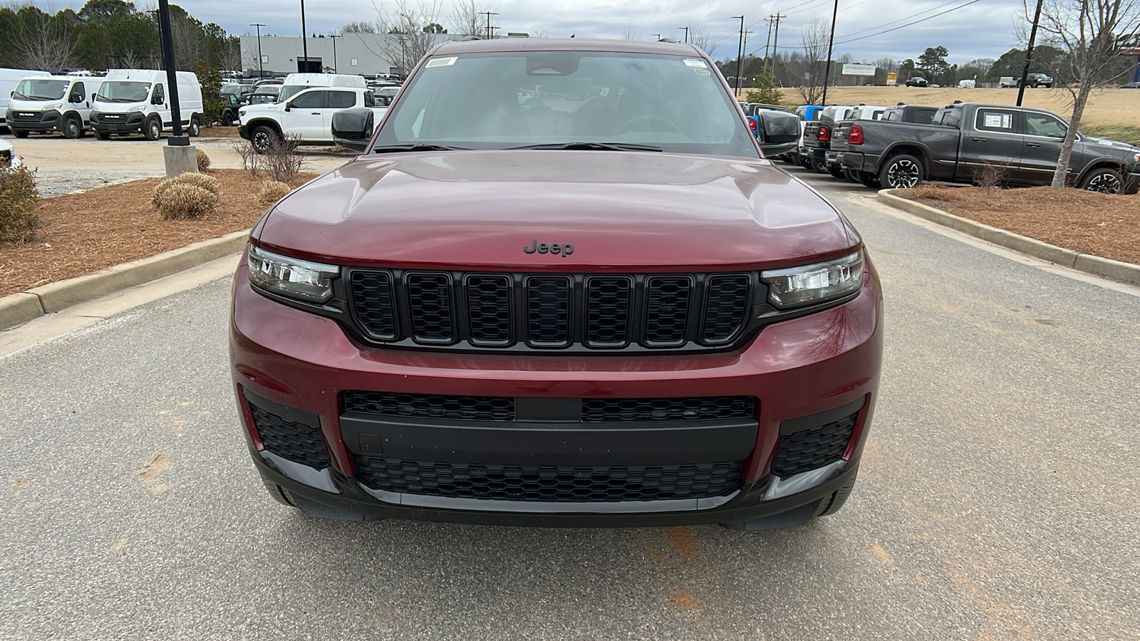 New 2025 Jeep Grand Cherokee L Altitude image 3
