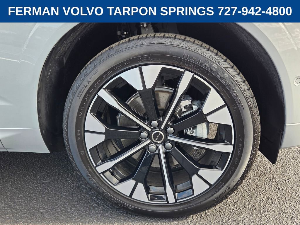 New 2026 Volvo XC60 B5 Plus w/ Protection Package Premier AWD/4WD image 11