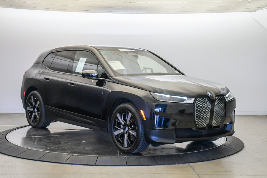 Certified 2024 BMW iX xDrive50 AWD/4WD image 5