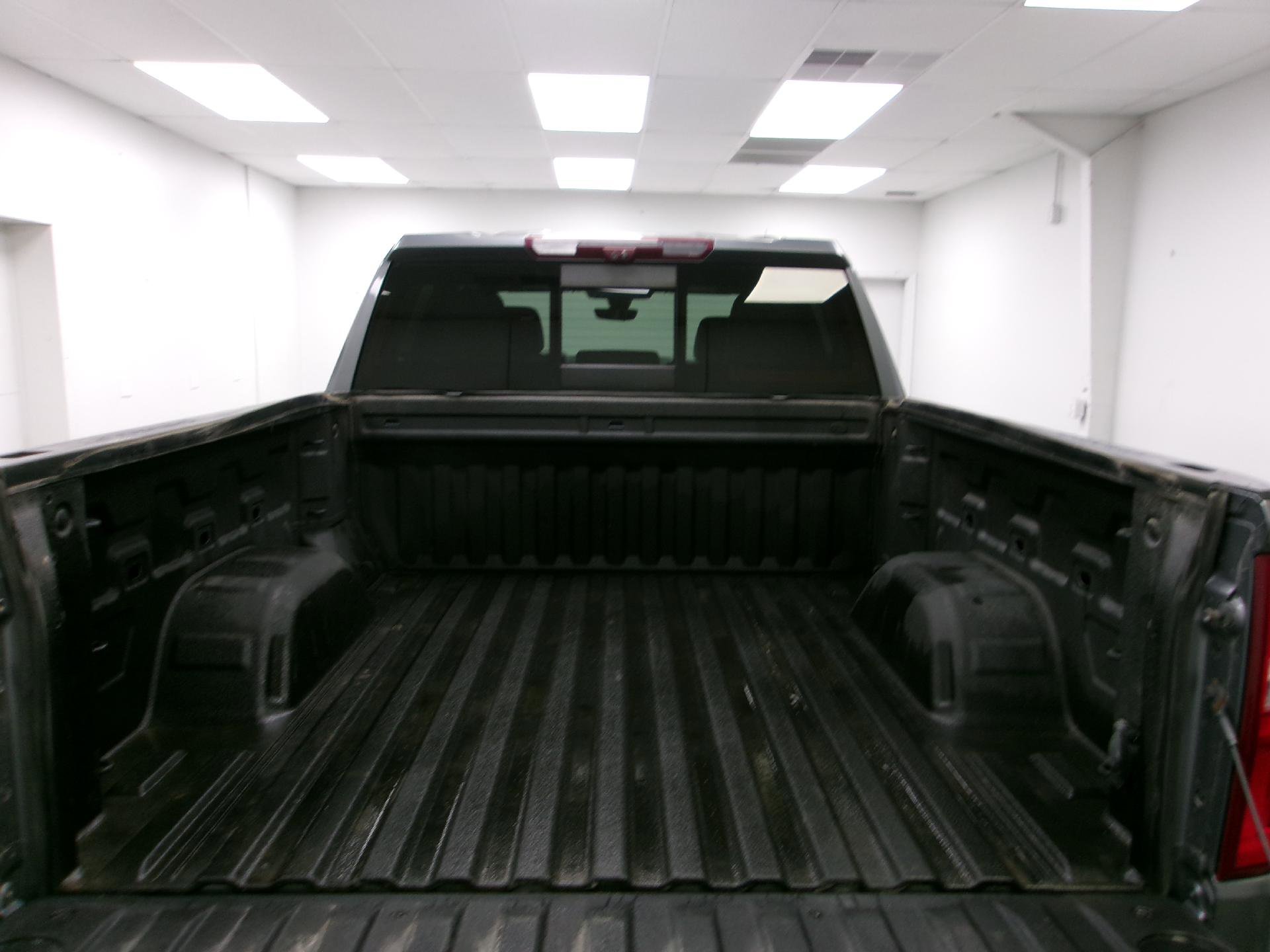 Certified 2021 Chevrolet Silverado 1500 LTZ w/ Technology Package AWD/4WD image 12