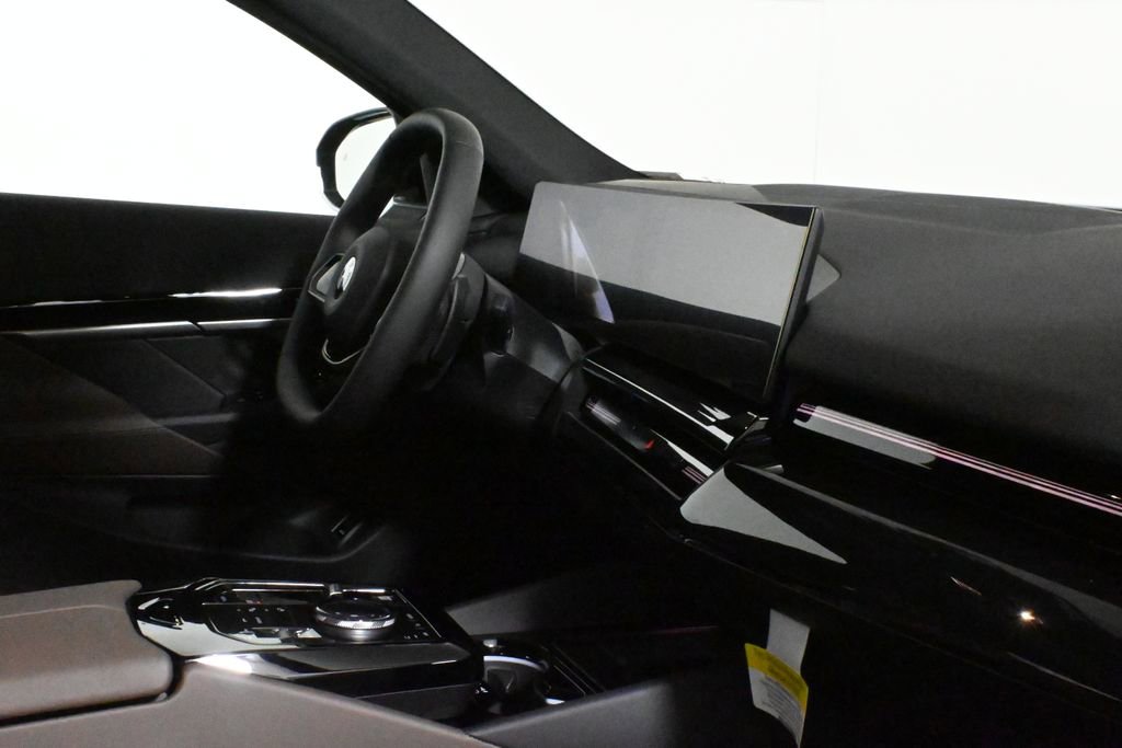 Used 2026 BMW 530i xDrive w/ Premium Package image 35