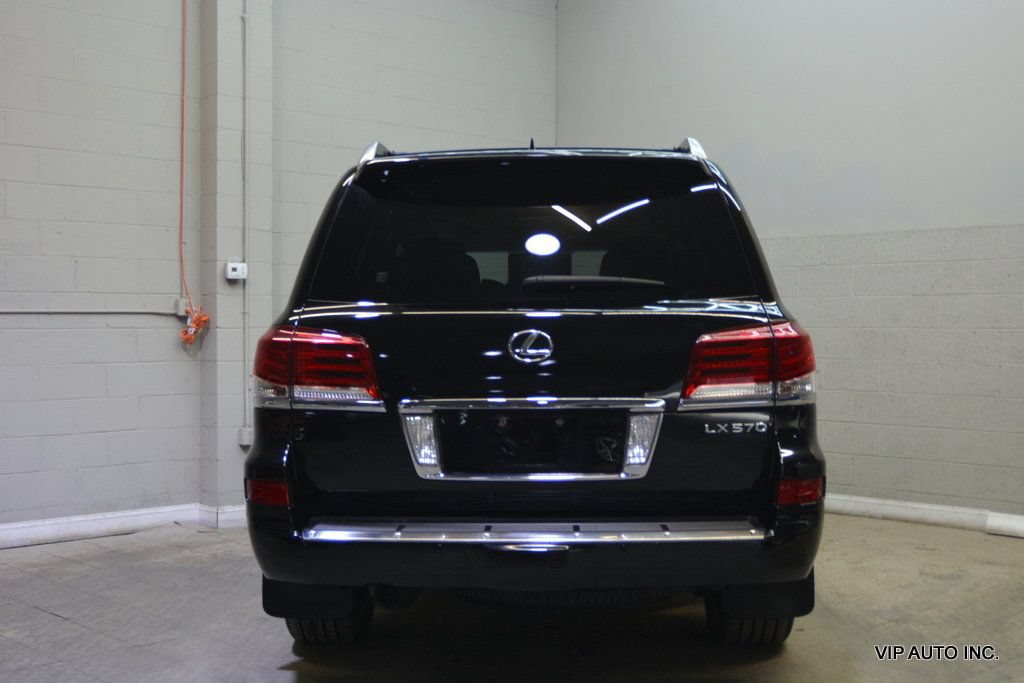 Used 2015 Lexus LX 570 4WD image 9
