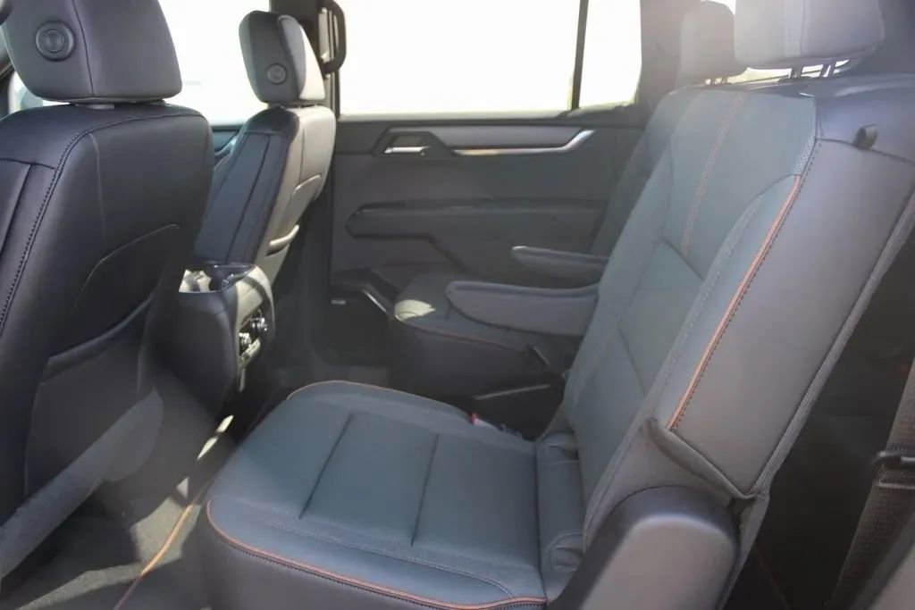 New 2025 GMC Acadia AT4 w/ Super Cruise Package image 21