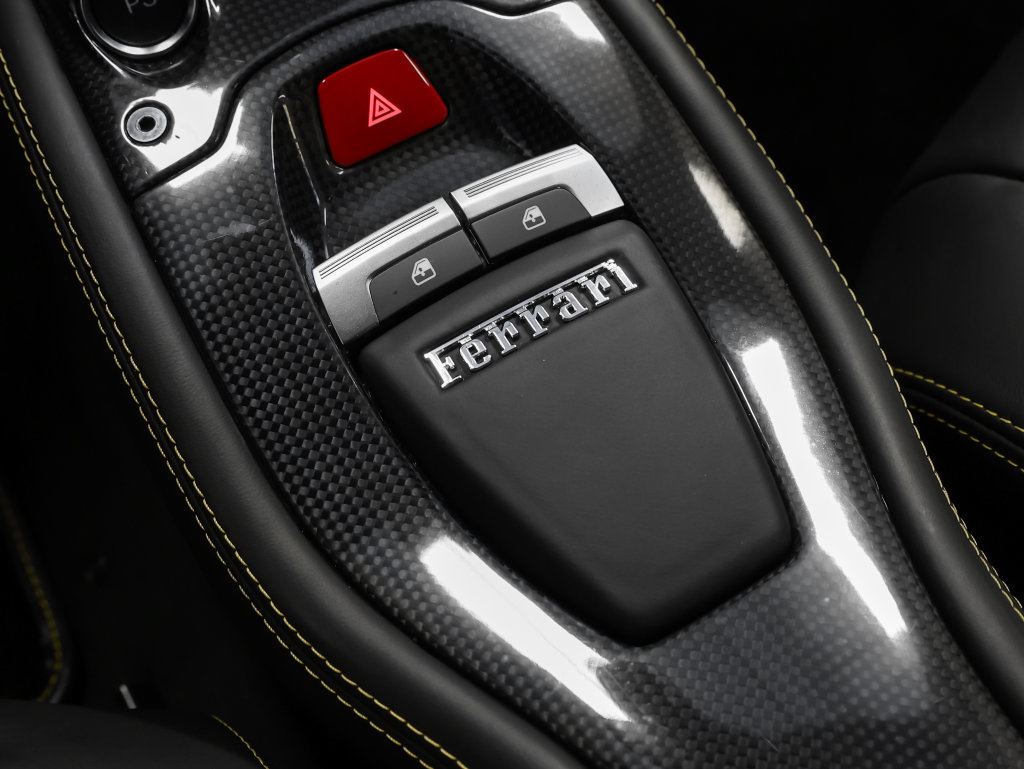 Used 2010 Ferrari 458 Italia Coupe RWD image 59