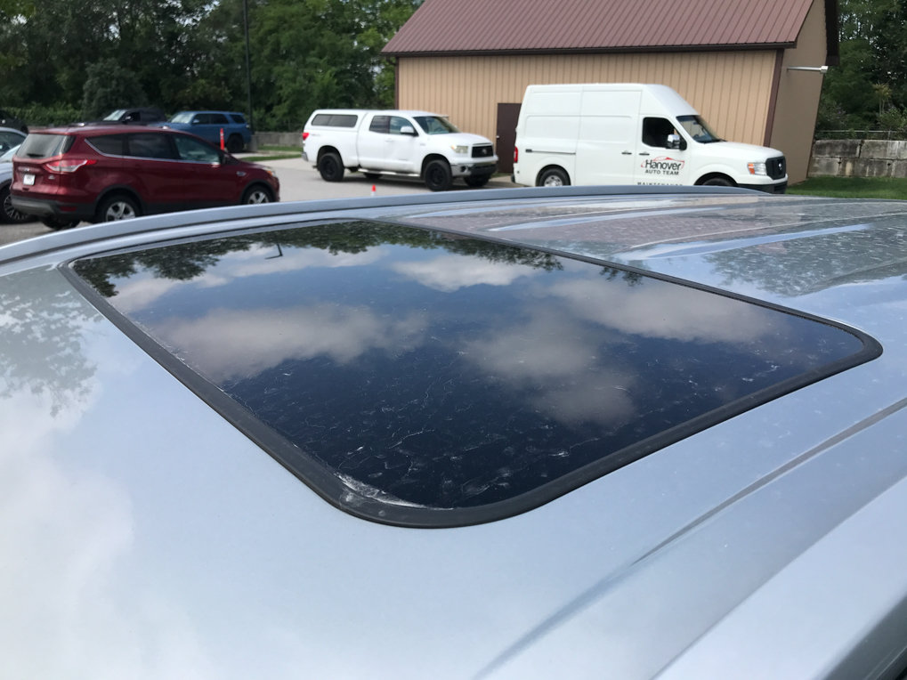 Certified 2022 Toyota Highlander XLE AWD/4WD image 4
