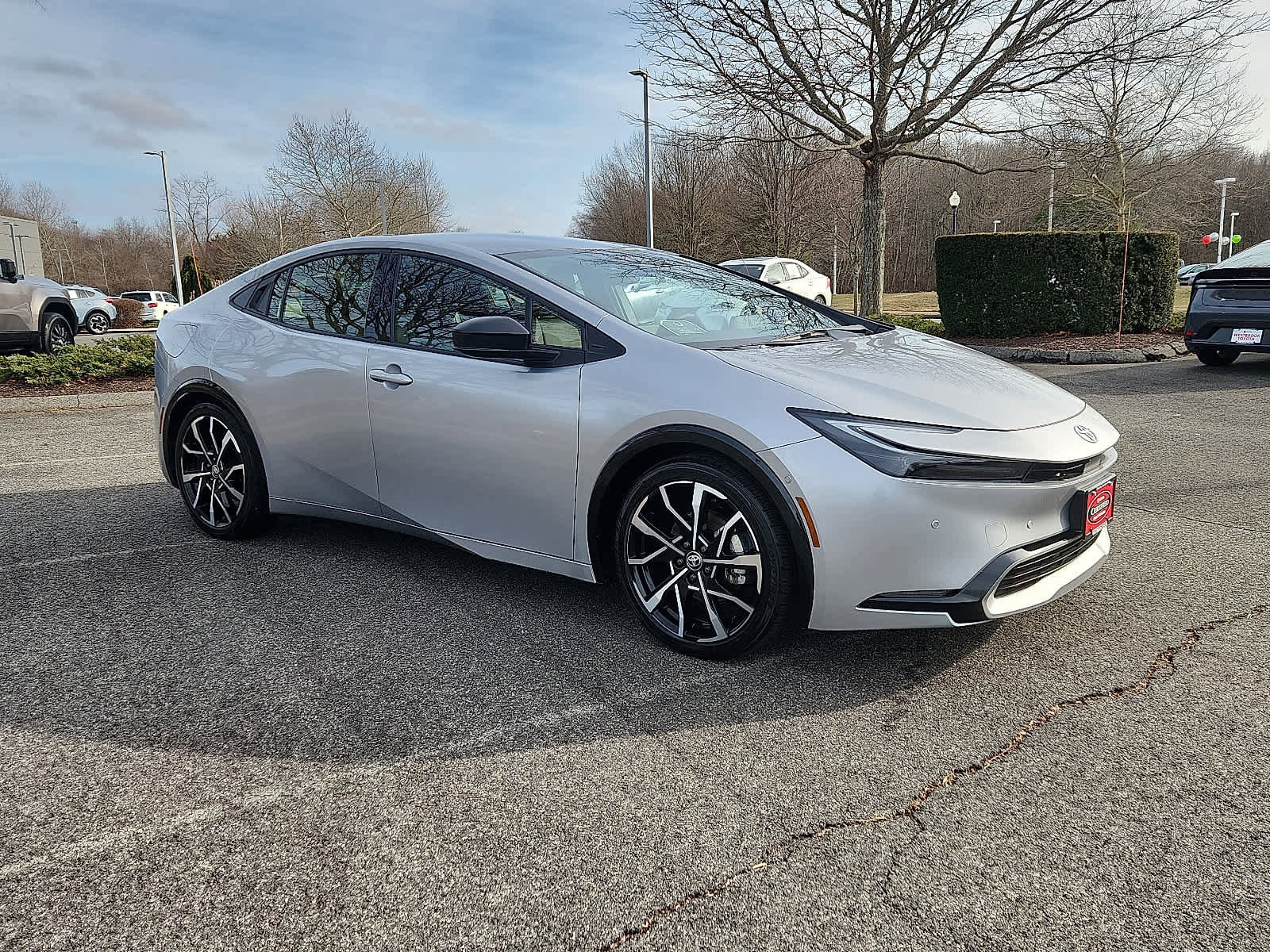 Used 2025 Toyota Prius Plug-In Hybrid w/ Limited Premium Package image 4