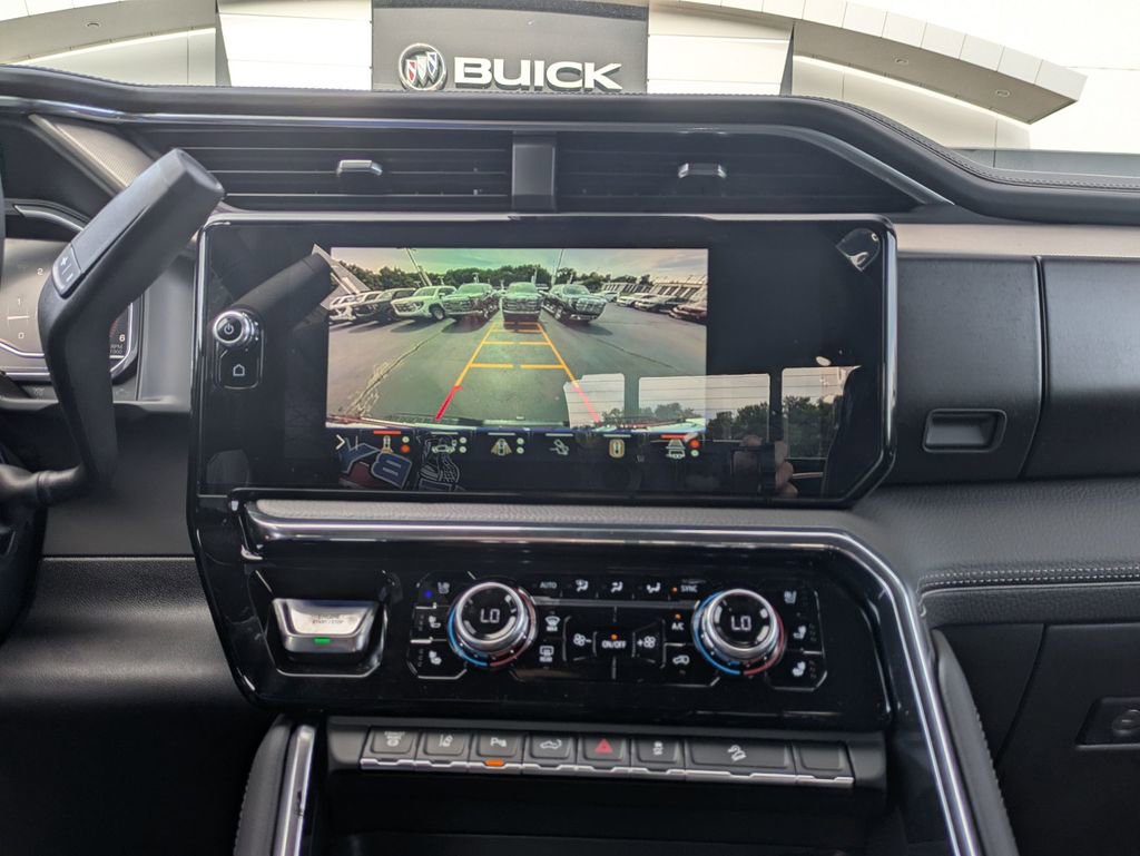 New 2025 GMC Sierra 2500 Denali w/ Denali Reserve Package image 17