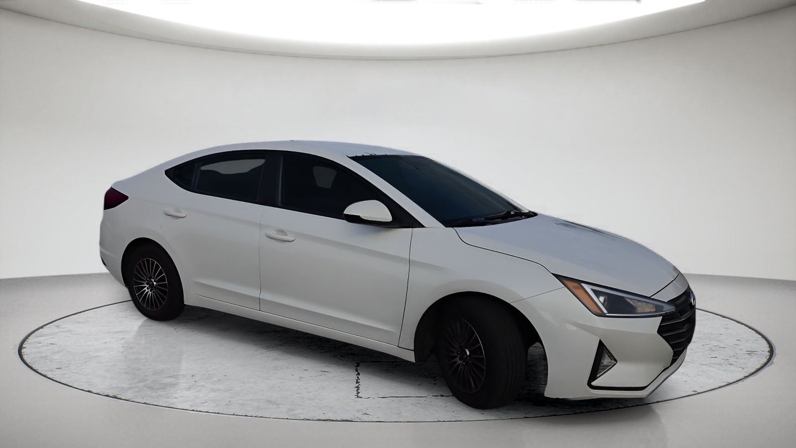 Used 2019 Hyundai Elantra SE w/ Cargo Package FWD image 4