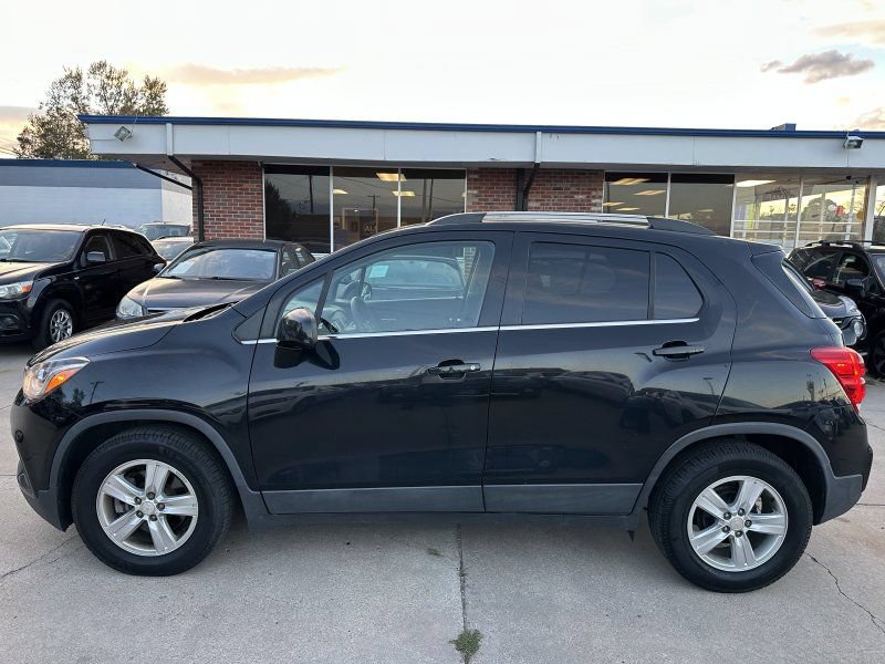 Used 2019 Chevrolet Trax LT FWD image 4