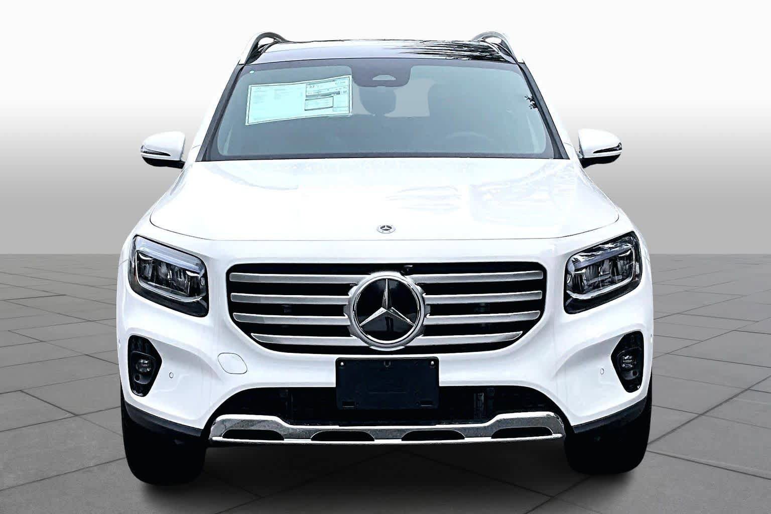 New 2026 Mercedes-Benz GLB 250 4MATIC image 3