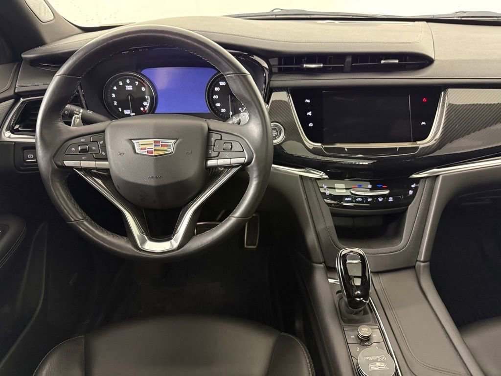 Certified 2023 Cadillac XT6 Sport w/ LPO, Onyx Lite Package image 4