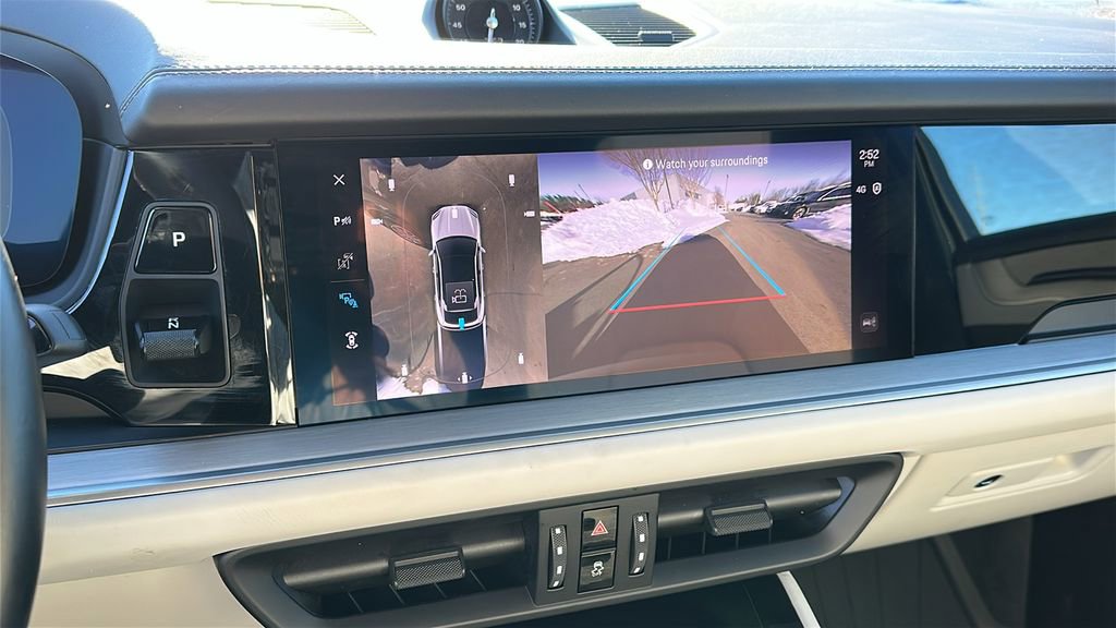 Used 2024 Porsche Cayenne Coupe image 18