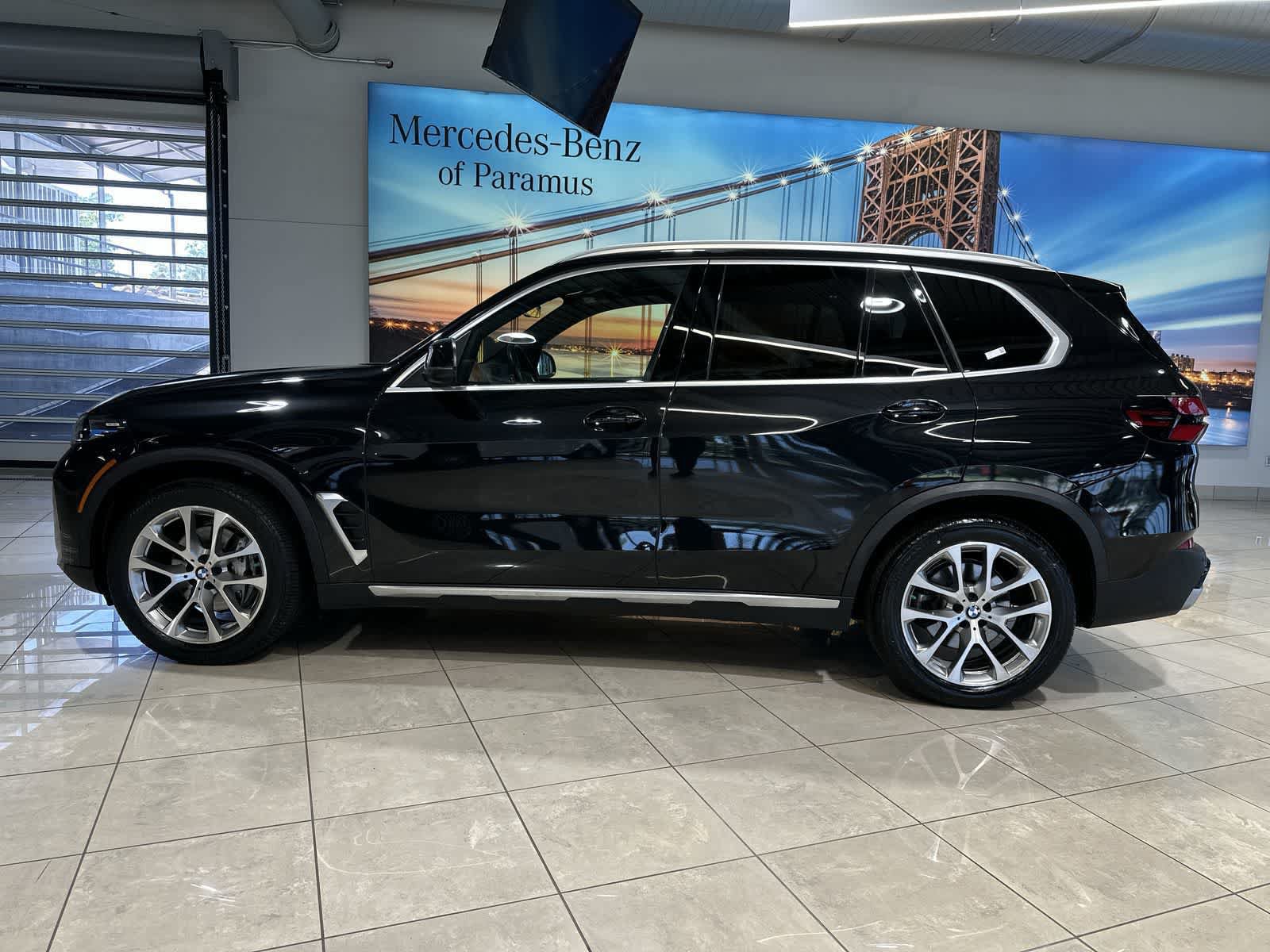Used 2024 BMW X5 xDrive40i w/ Premium Package AWD/4WD image 15