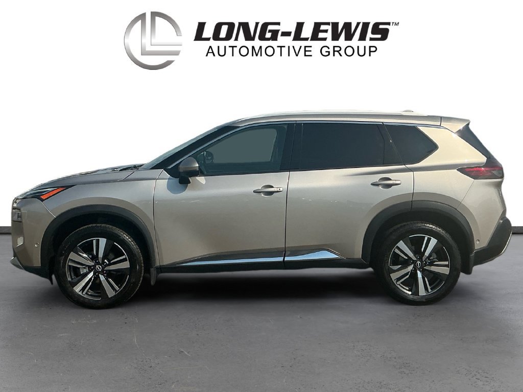 Used 2023 Nissan Rogue Platinum w/ Platinum Premium Package FWD image 2