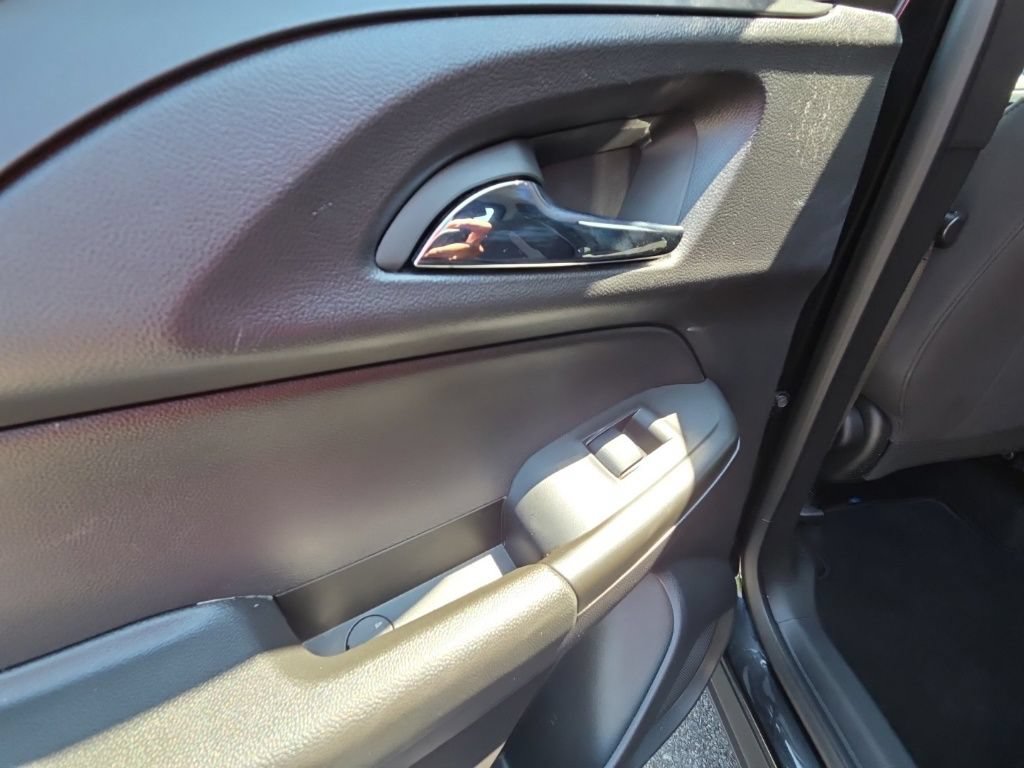 Used 2025 Chevrolet TrailBlazer LT FWD image 15