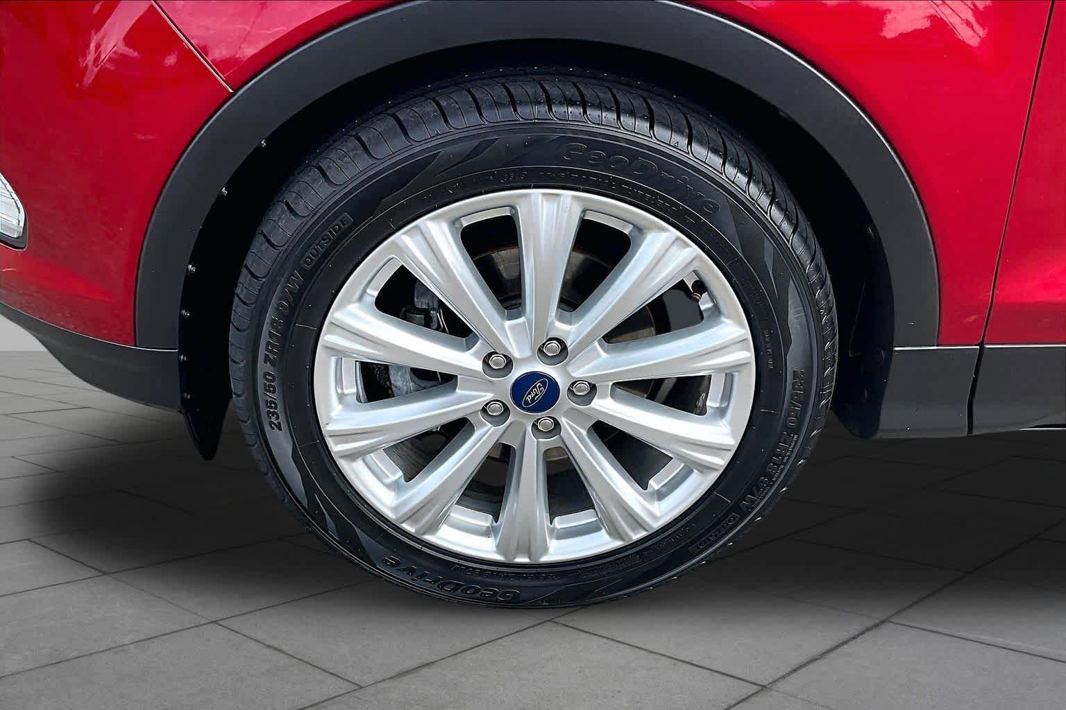 Used 2019 Ford Escape SEL FWD image 10
