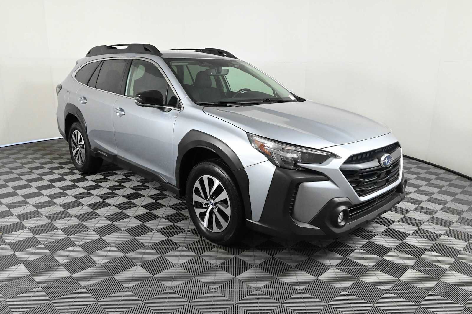 Used 2023 Subaru Outback Premium w/ Popular Package #1