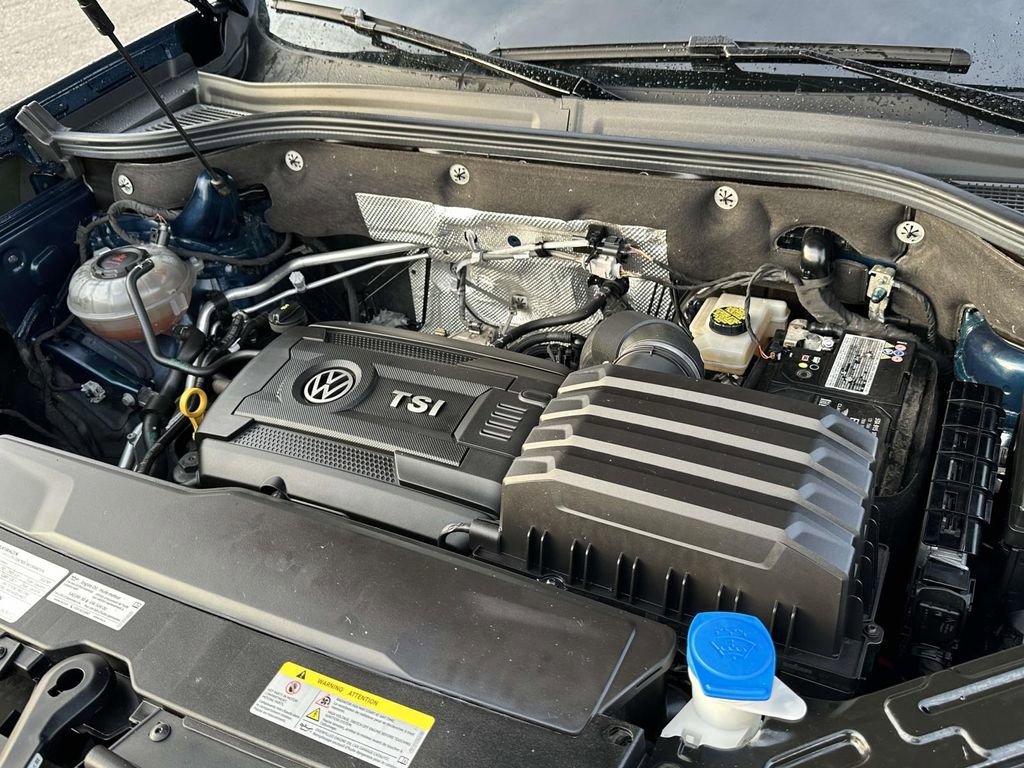 Certified 2023 Volkswagen Atlas Cross Sport SE image 9