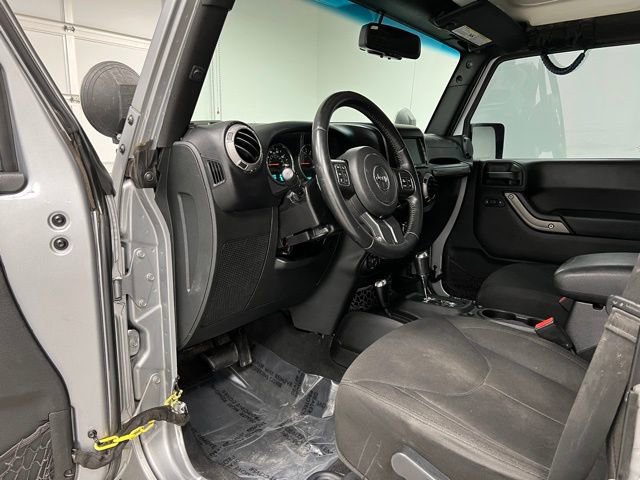 Used 2015 Jeep Wrangler Unlimited Sport w/ Quick Order Package 24S AWD/4WD image 19