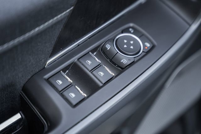 Used 2023 Ford F150 Lariat w/ FX4 Off-Road Package AWD/4WD image 48