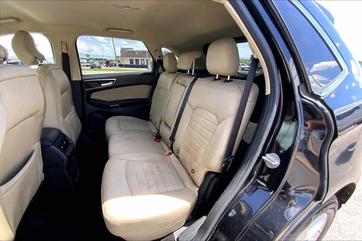 Used 2015 Ford Edge SEL FWD image 20