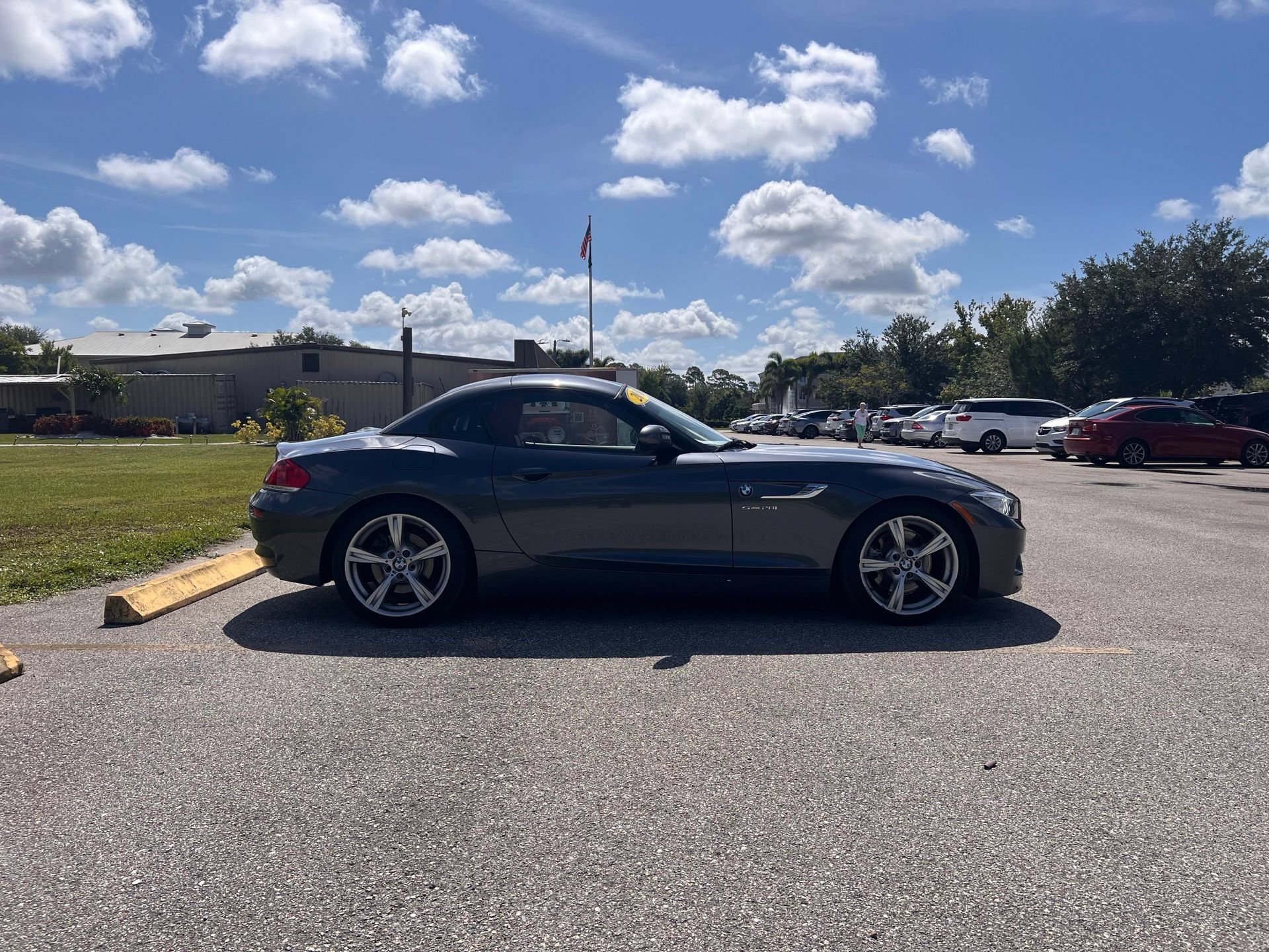 Used 2016 BMW Z4 sDrive28i RWD image 4