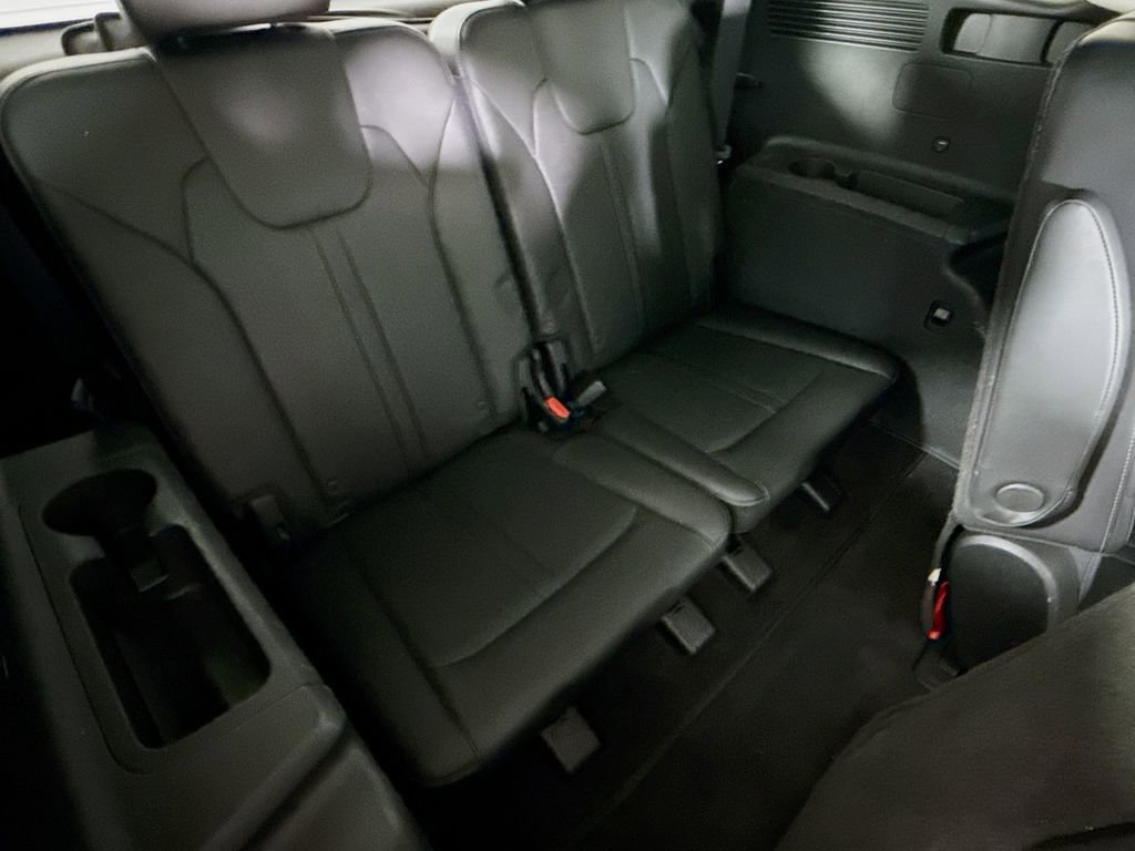 Used 2023 Kia Sorento SX image 31