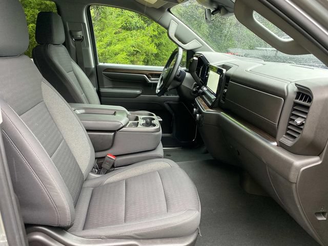 Used 2023 Chevrolet Silverado 1500 LT AWD/4WD image 33
