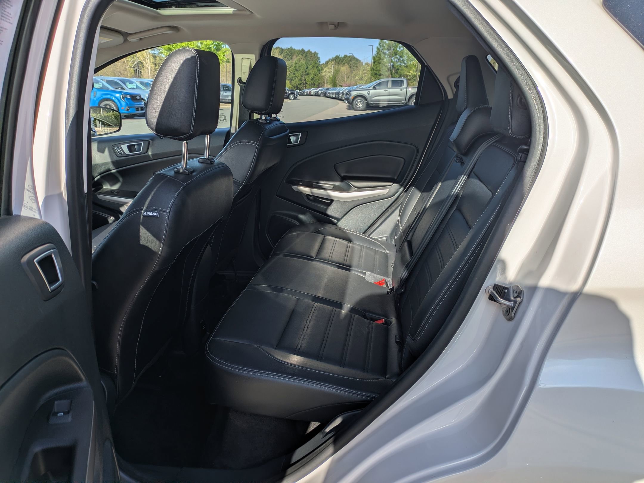 Used 2021 Ford EcoSport Titanium image 30