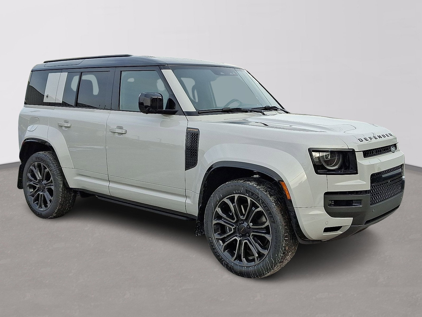 New 2026 Land Rover Defender 110 OCTA video 2