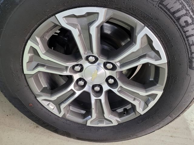 Used 2017 Chevrolet Tahoe LT w/ Z71 Midnight Edition image 27