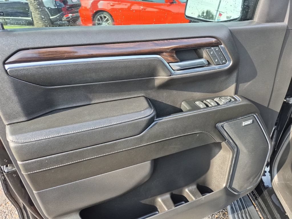 Used 2024 GMC Sierra 1500 SLT AWD/4WD image 12