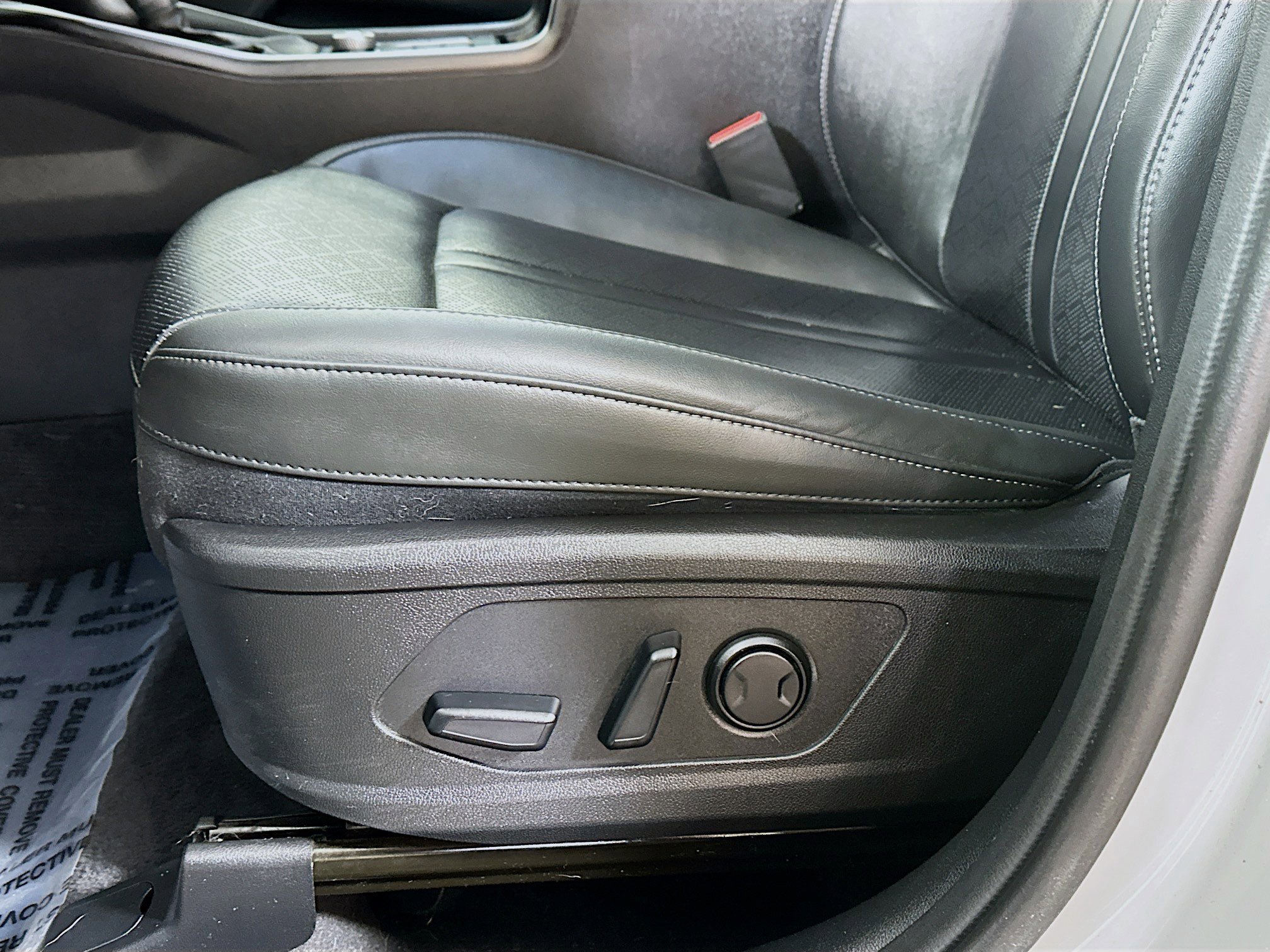 Used 2023 Kia Sorento S w/ Panoramic Sunroof Package image 19
