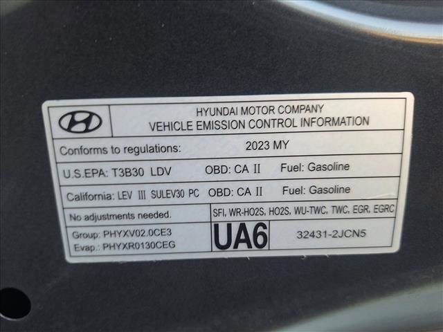 Used 2023 Hyundai Elantra SE image 23