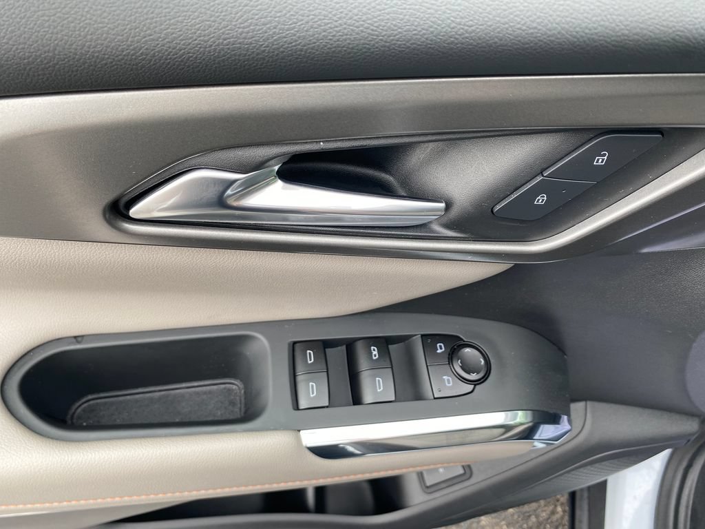 New 2026 Chevrolet Traverse LT w/ Driver Confidence Package FWD image 20