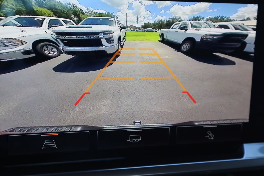 Certified 2023 GMC Sierra 1500 SLT w/ SLT Convenience Package AWD/4WD image 17