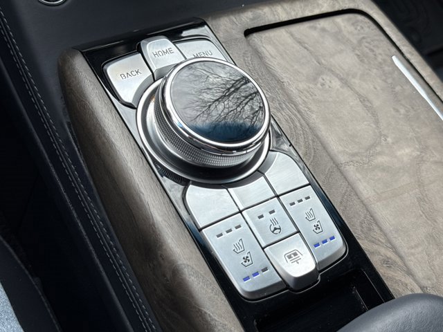 Used 2021 Genesis G90 3.3T Premium image 23