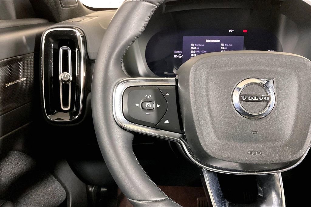 Used 2023 Volvo XC40 Recharge Ultimate w/ Protection Package Premier AWD/4WD image 18