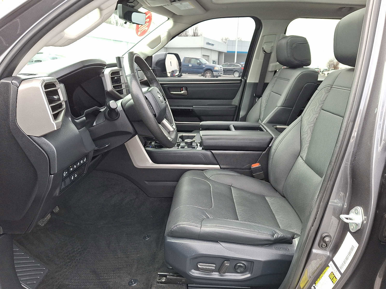 Used 2024 Toyota Tundra Limited image 13